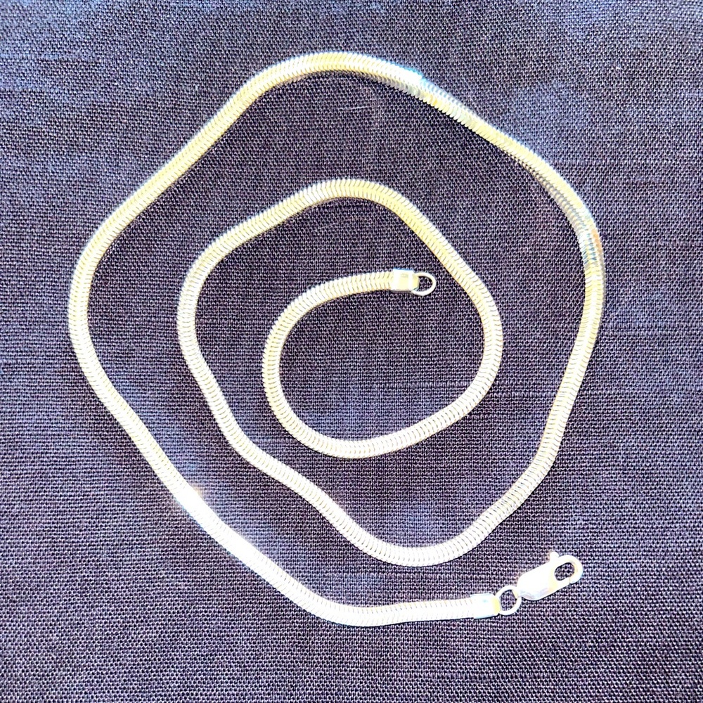 24” 925 Sterling Silver Necklace - Box Herringbone Chain